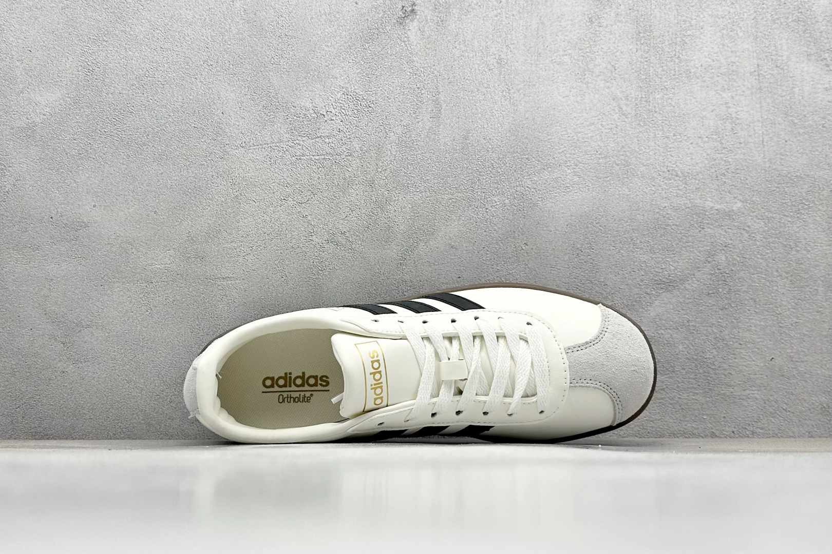 图片[3]-RA版 adidas neo VI Court CLASSIC 三叶草休闲复古运动板鞋 经典侧面三道杠和鞋舌三道杠的标示彰显其身份 承载青春情怀的板鞋 品牌辨识度清晰 货号： JQ1501 尺码： 36 36.5 37 38 38.5 39 40 40.5 41 42 42.5 43 44 44.5 45-选品中心