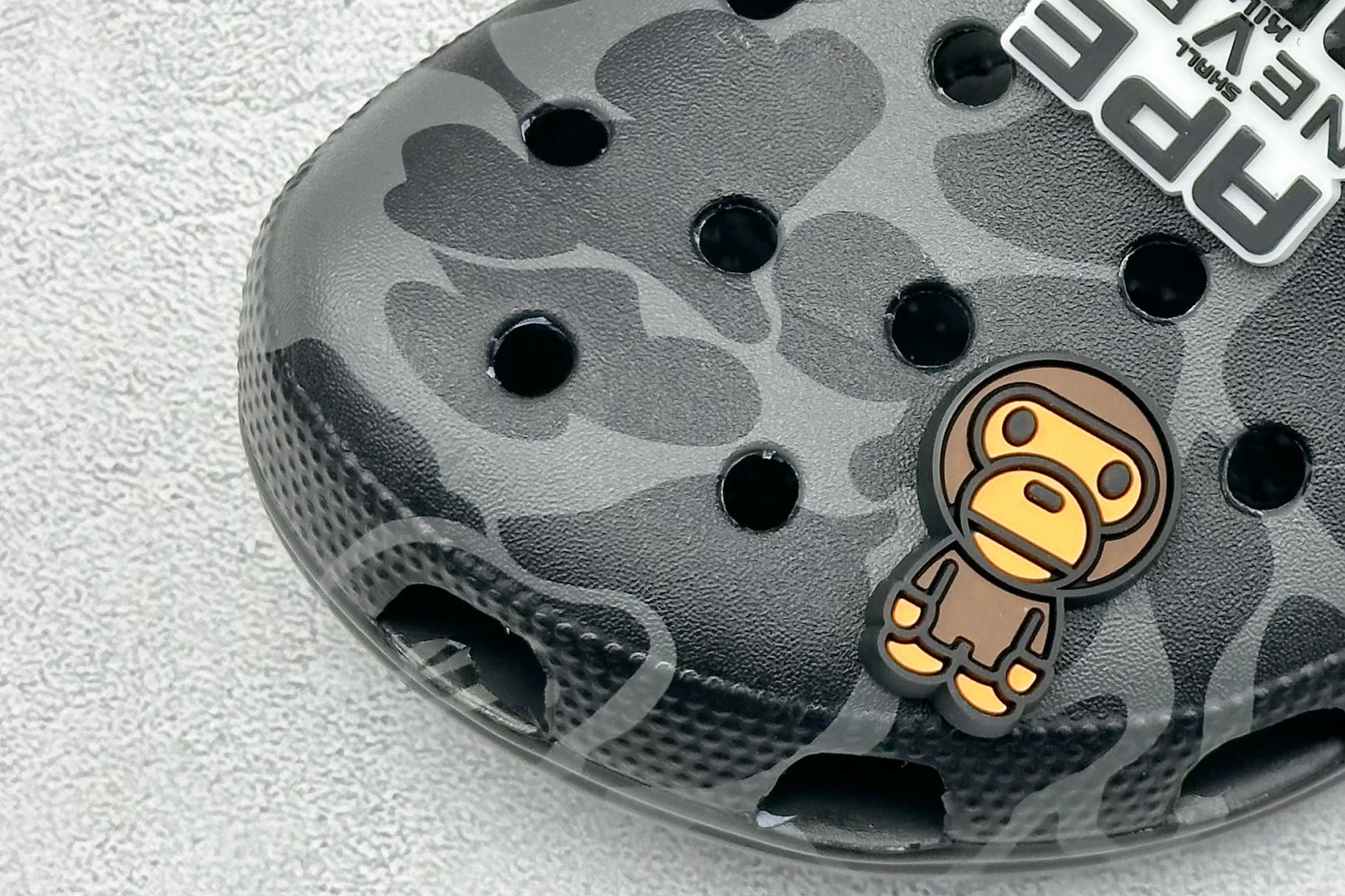 图片[7]-K Crocs Classic Clog 卡洛驰 明星 尺码： M4=36-37 M5=37-38 M6=38-39 M7=39-40 M8=41-42 M9=42-43 M10=43-44 M11=45-46-选品中心