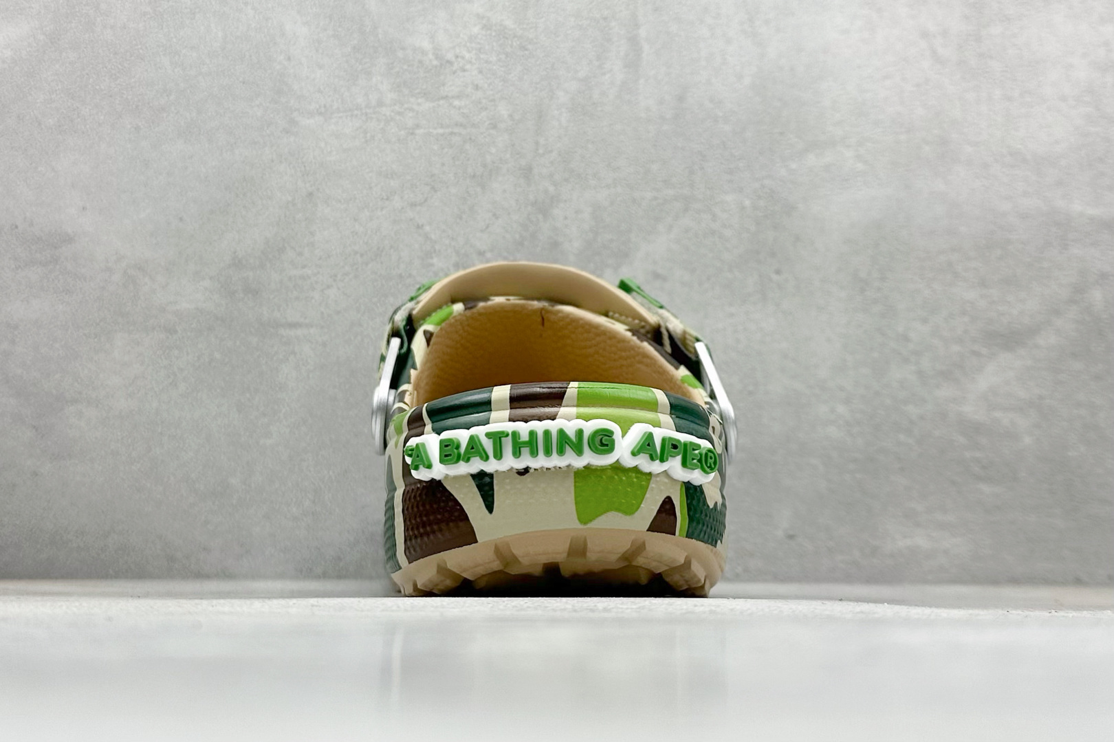 图片[6]-K Crocs Classic Clog 卡洛驰 明星 尺码： M4=36-37 M5=37-38 M6=38-39 M7=39-40 M8=41-42 M9=42-43 M10=43-44 M11=45-46-选品中心