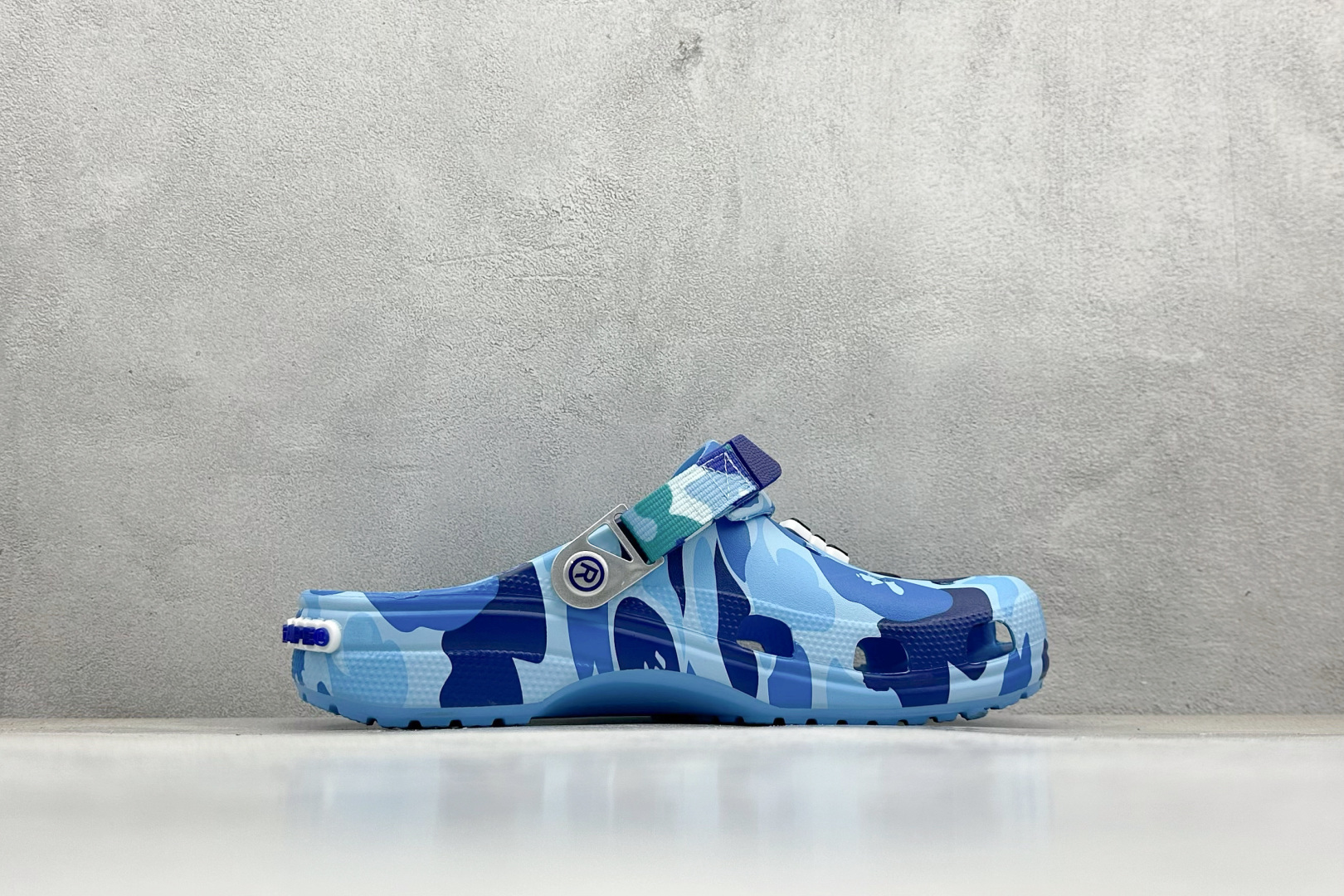 K Crocs Classic Cl卡洛驰 明星