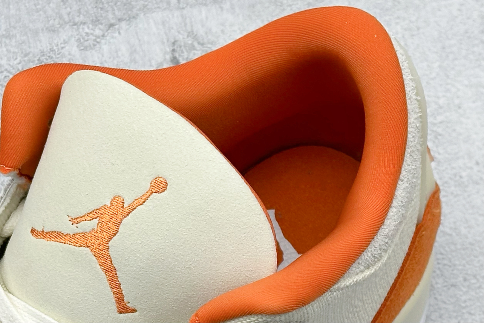 F版 Air Jordan AJ3 Retro 米橙 IH7694-200