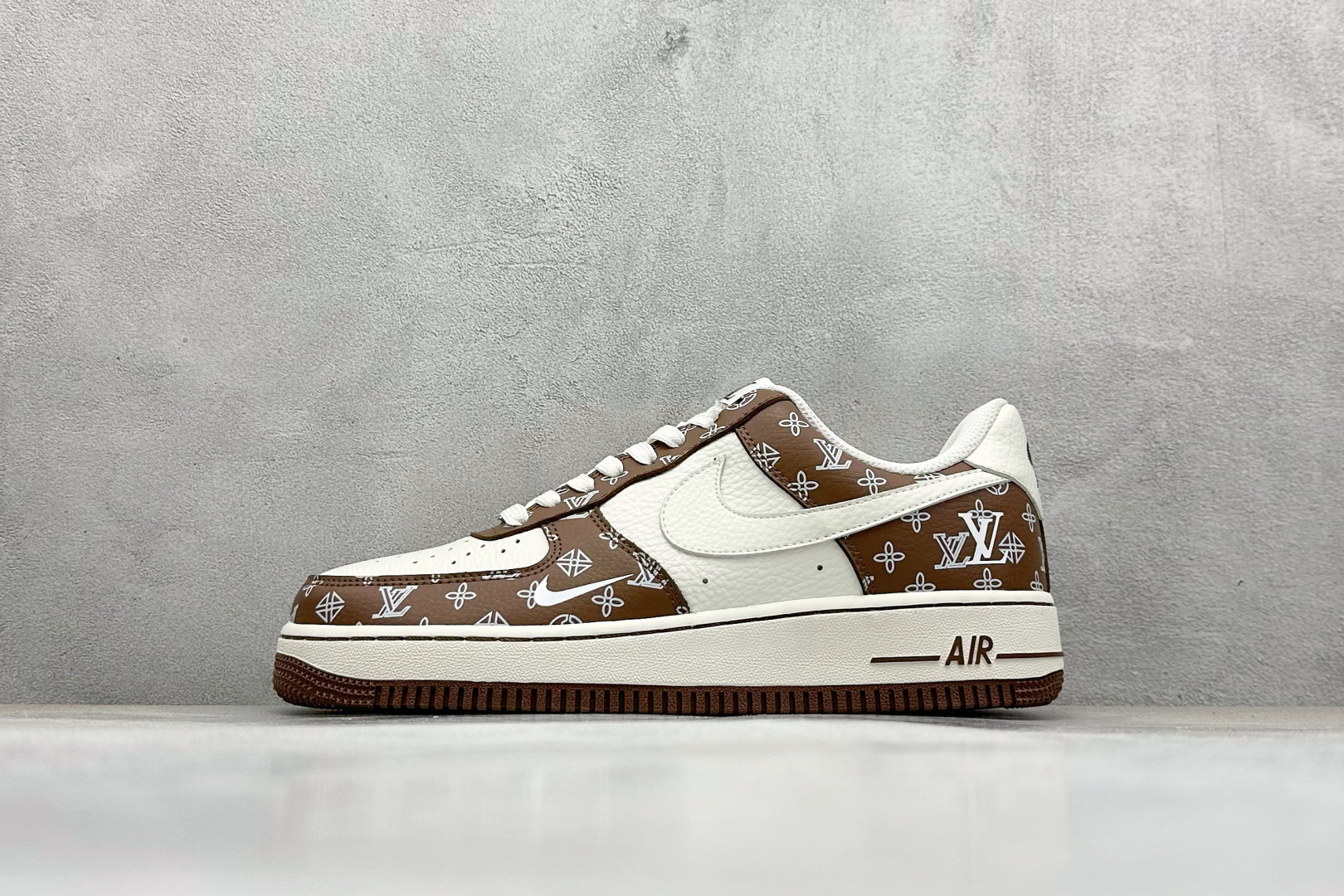 SC版Nike Air Force 1’07 Low LV联名 奶白棕 空军一号低帮休闲板鞋 LW9279-018