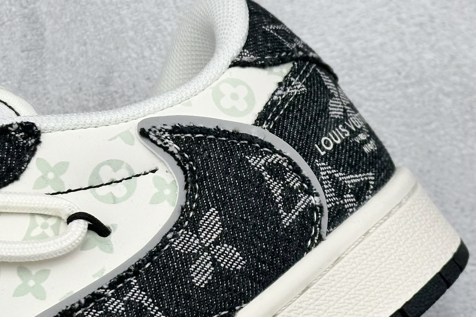 XC版Travis Scott x Fragment Design x Air Jordan 1 Low SP AJ1 乔1 LV联名 黑帆布抽绳 低帮文化休闲板鞋 YX5066-388