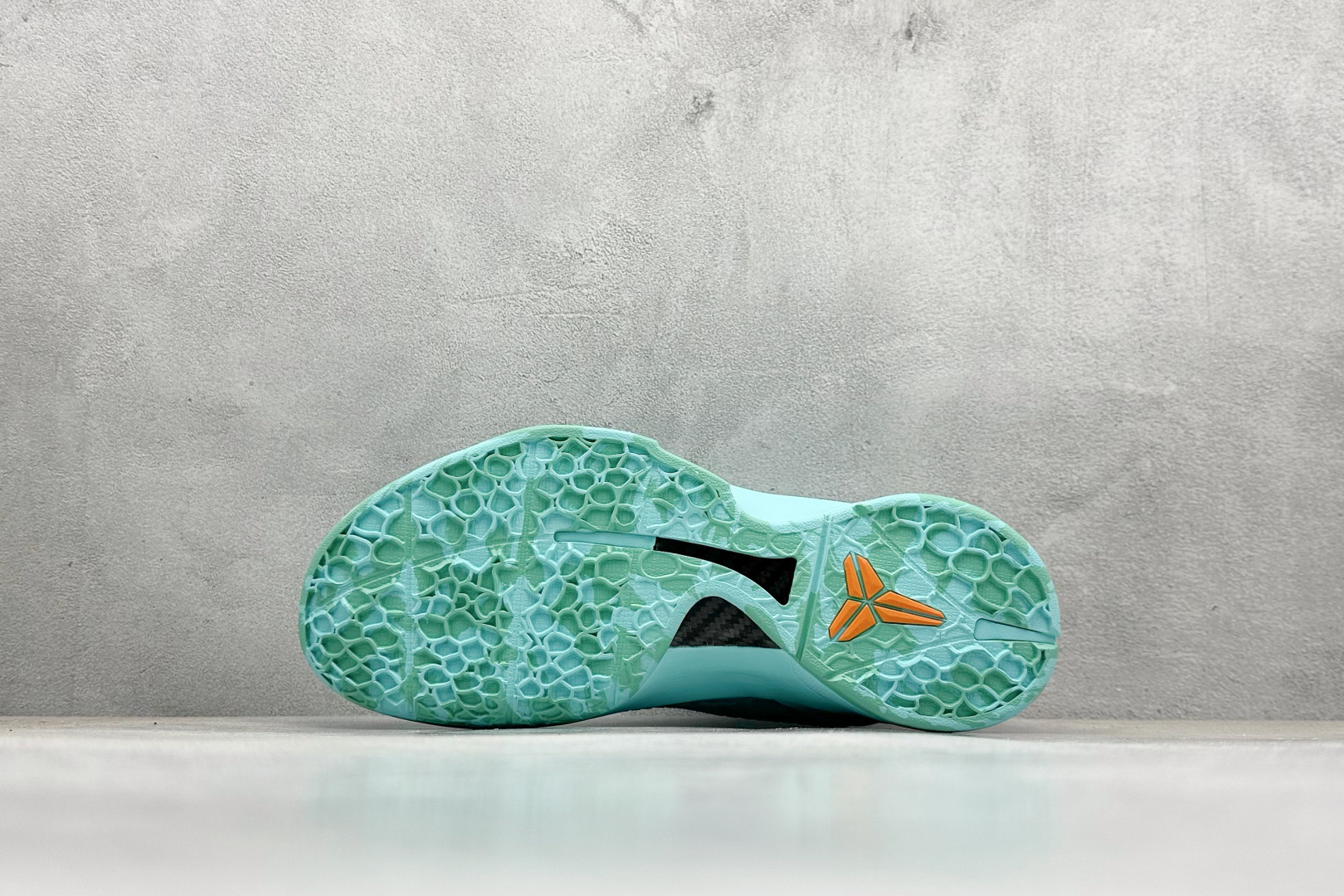 300 GJR NK Zoom Kobe 6 科比六代 前后气垫加持 IQ5774-300