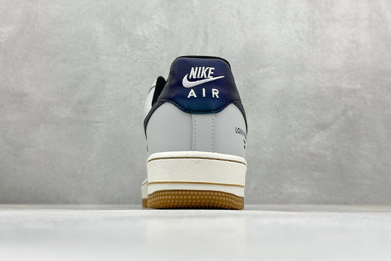 SC版Nike Air Force 1'07 Low LV联名 灰白镭射渐变 空军一号低帮休闲板鞋 LW9279-020