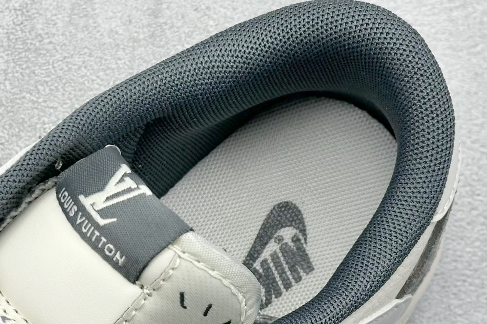 XC版Travis Scott x Fragment Design x Air Jordan 1 Low SP AJ1 乔1 LV联名 蛇纹灰 低帮文化休闲板鞋 XS7089-619
