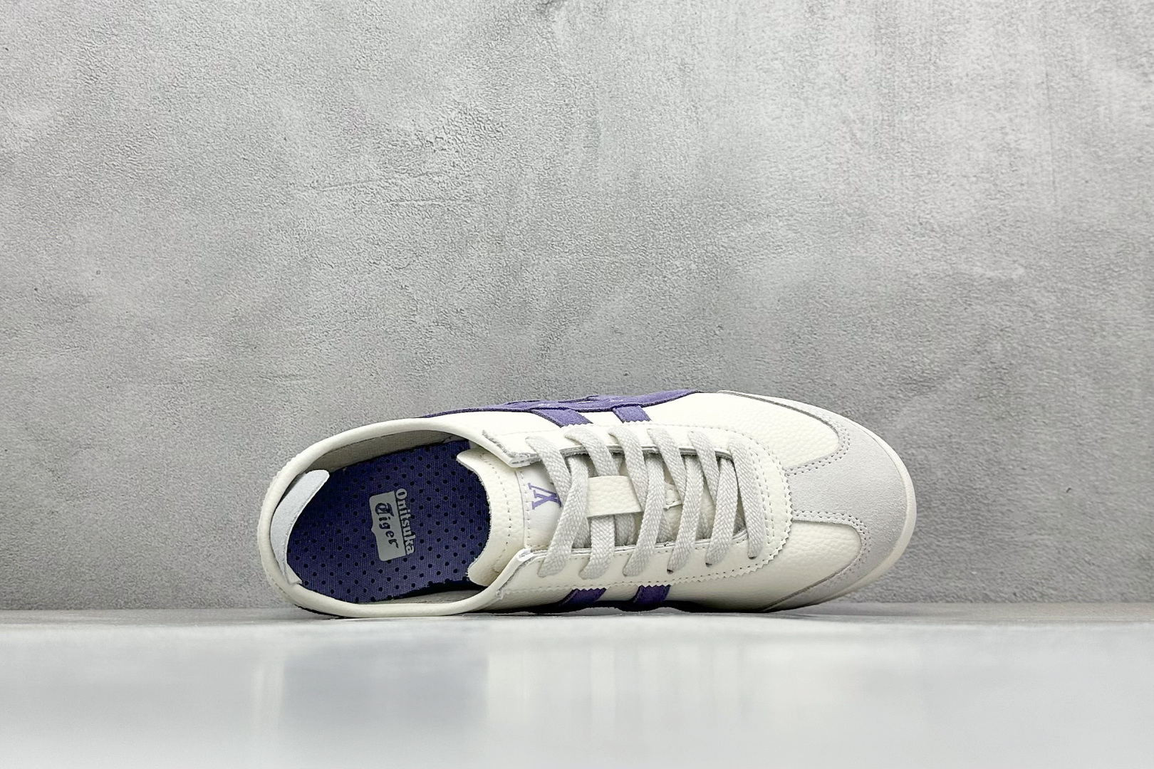 本地 
Onitsuka Tiger  Mexico 66® Paraty x Louis Vuitto
