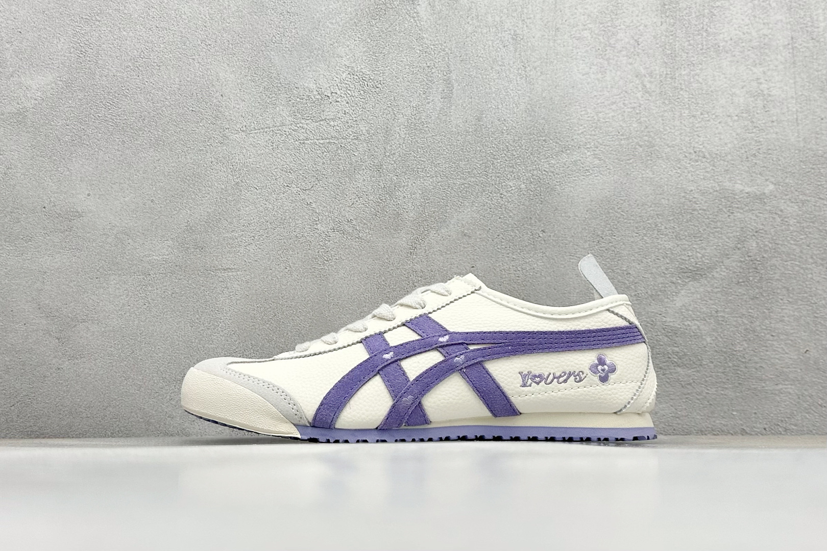 本地 
Onitsuka Tiger  Mexico 66® Paraty x Louis Vuitto