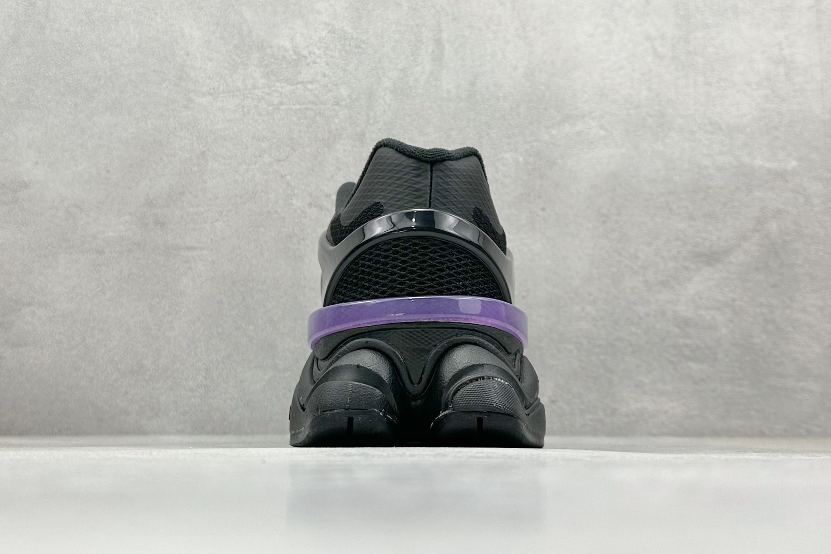 200 Joe Freshgoods x New Balance NB9060 联名款 复古休闲运动慢跑鞋  U9060EQY