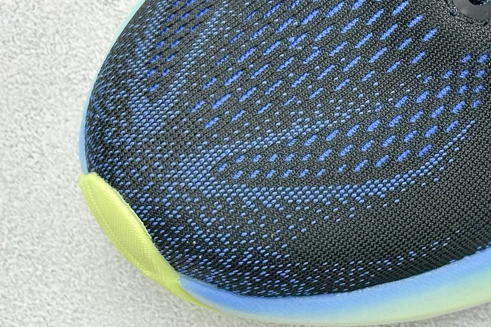 Brooks 布鲁克斯 Glycerin 22 超弹轻盈跑步鞋 低帮透气缓震支撑休闲运动慢跑鞋 110445 1D 002