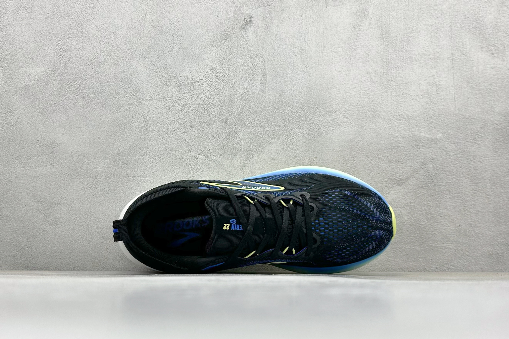 Brooks 布鲁克斯 Glycerin 22 超弹轻盈跑步鞋 低帮透气缓震支撑休闲运动慢跑鞋 110445 1D 002