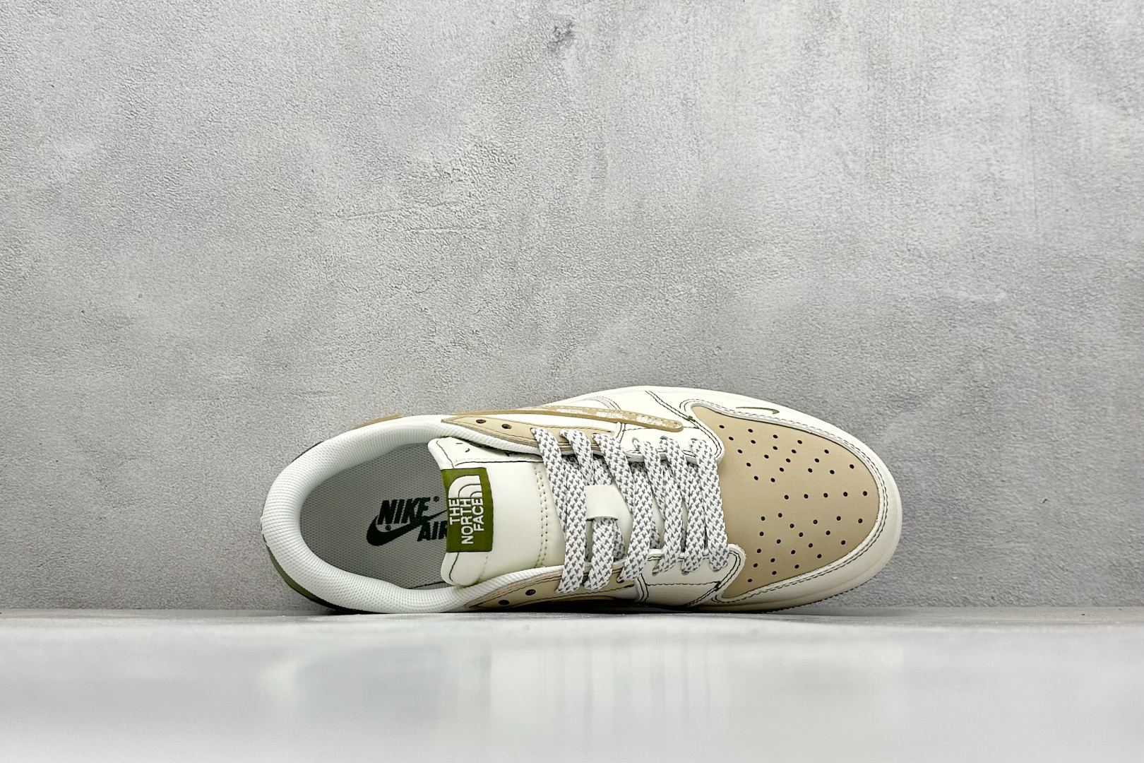 Travis Scott x Fragment Design x Air Jordan 1 Low SP AJ1 乔1 北面联名 印字米白卡其绿 低帮文化休闲板鞋 QW5088-204