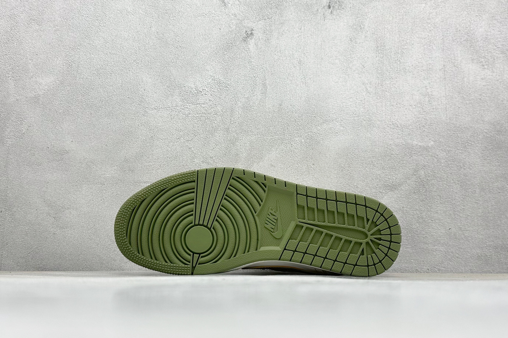 Travis Scott x Fragment Design x Air Jordan 1 Low SP AJ1 乔1 北面联名 印字米白卡其绿 低帮文化休闲板鞋 QW5088-204