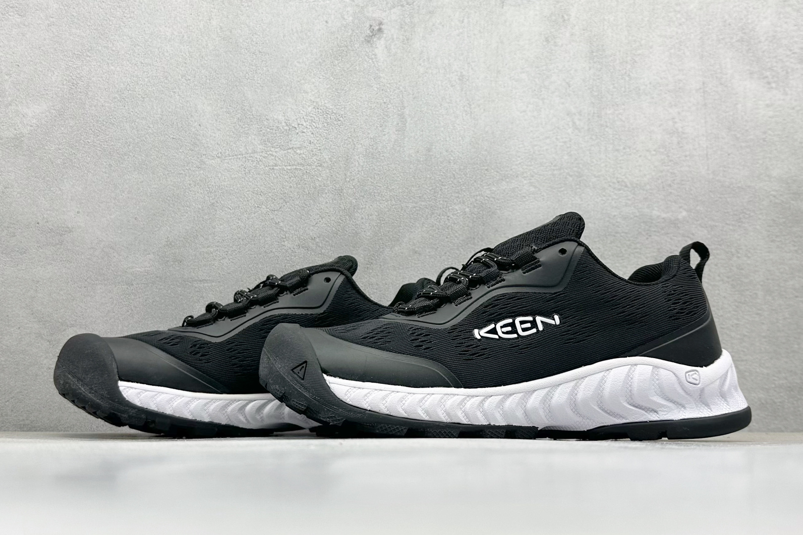 科恩KEEN NXIS EVO 舒适 防滑耐磨 低帮 徒步鞋 1022258