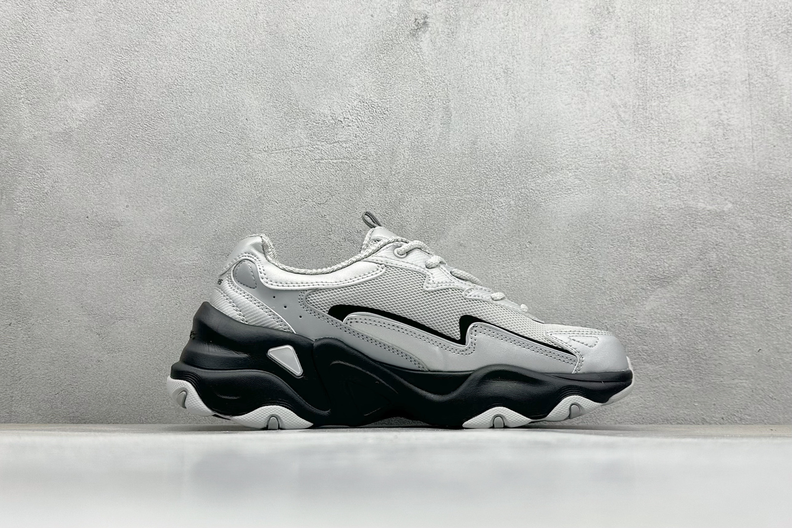 Skechers/斯凯奇 网面透气 轻便防滑 减震舒适 耐磨厚底增高运动鞋