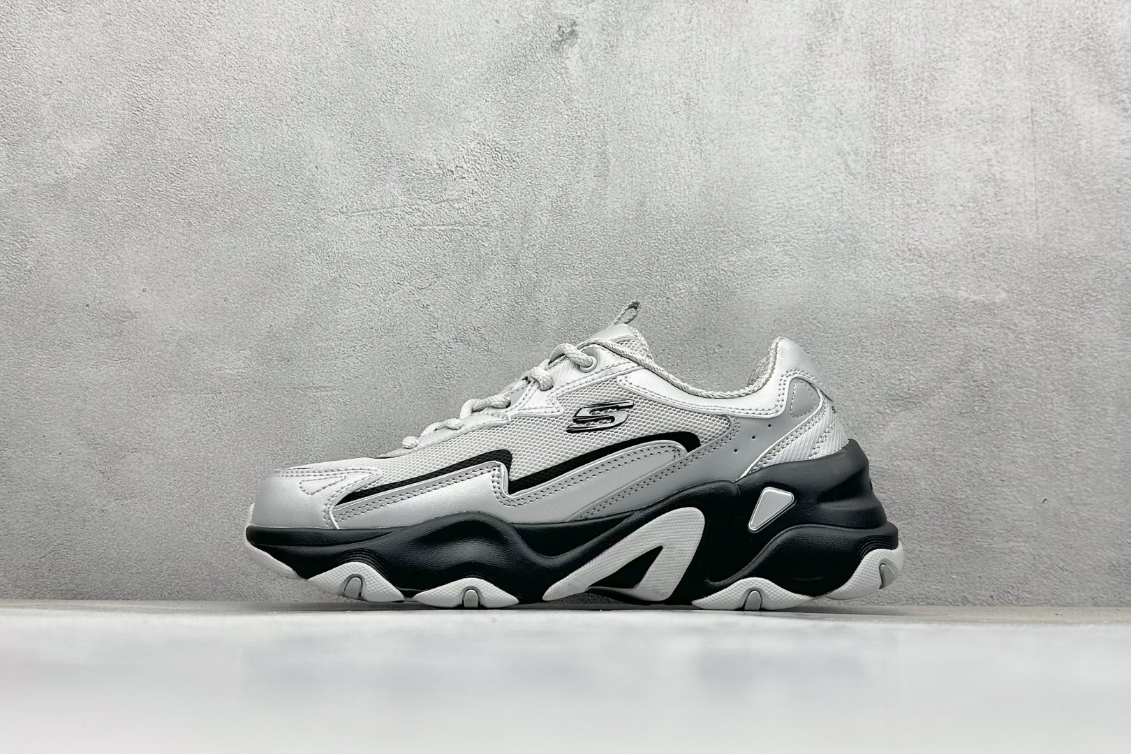 Skechers/斯凯奇 网面透气 轻便防滑 减震舒适 耐磨厚底增高运动鞋
