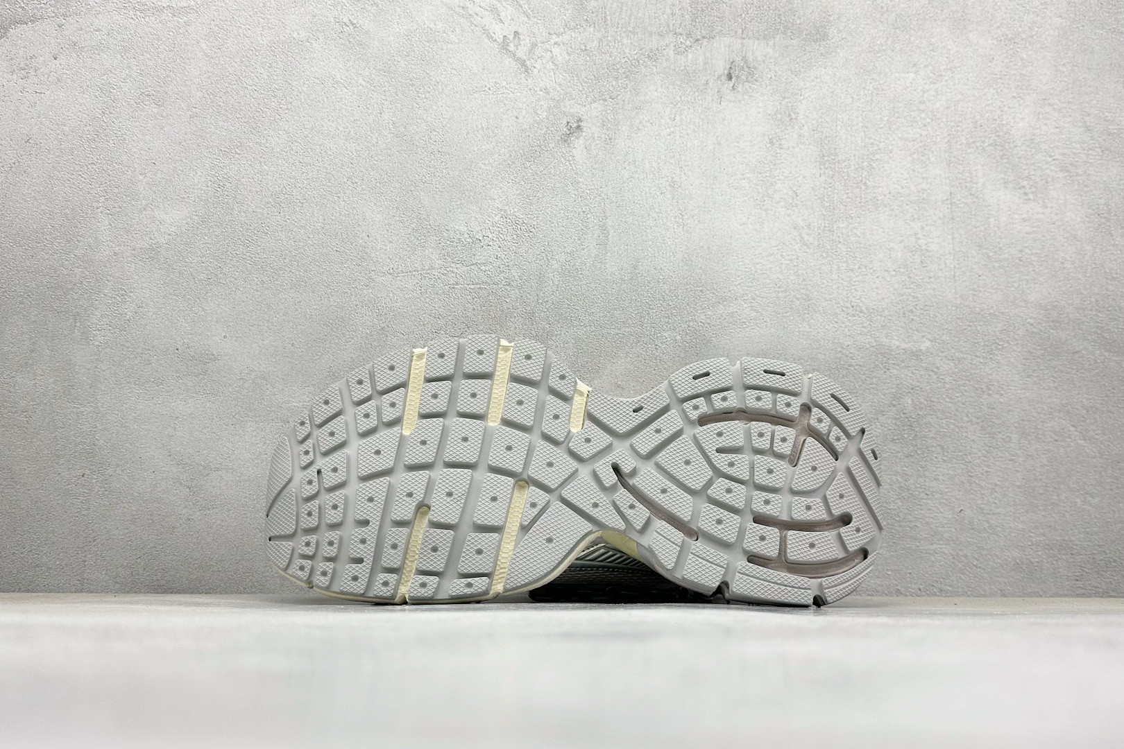 OK版Balenciaga 十代巴黎世家 3XL 灰银 童心锁 825622 W3XPL 9182
