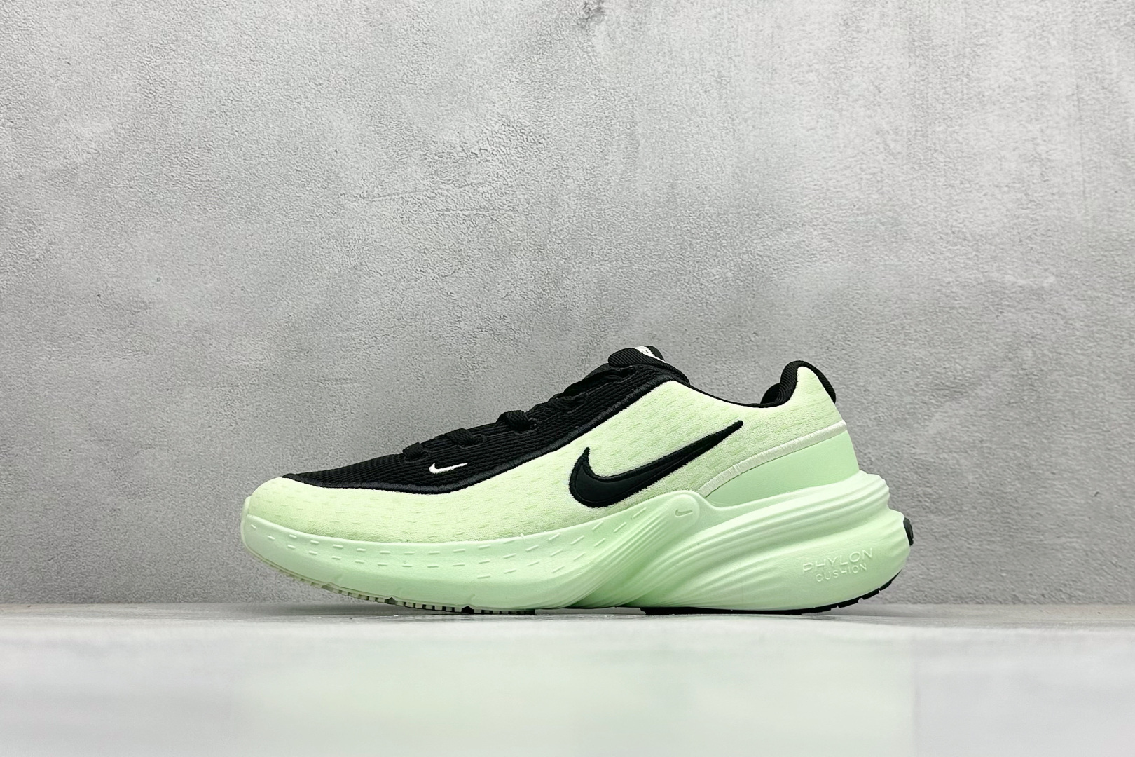 Nike Uplift 潮流舒适 织物防滑耐磨 低帮跑步鞋 IB2765-101