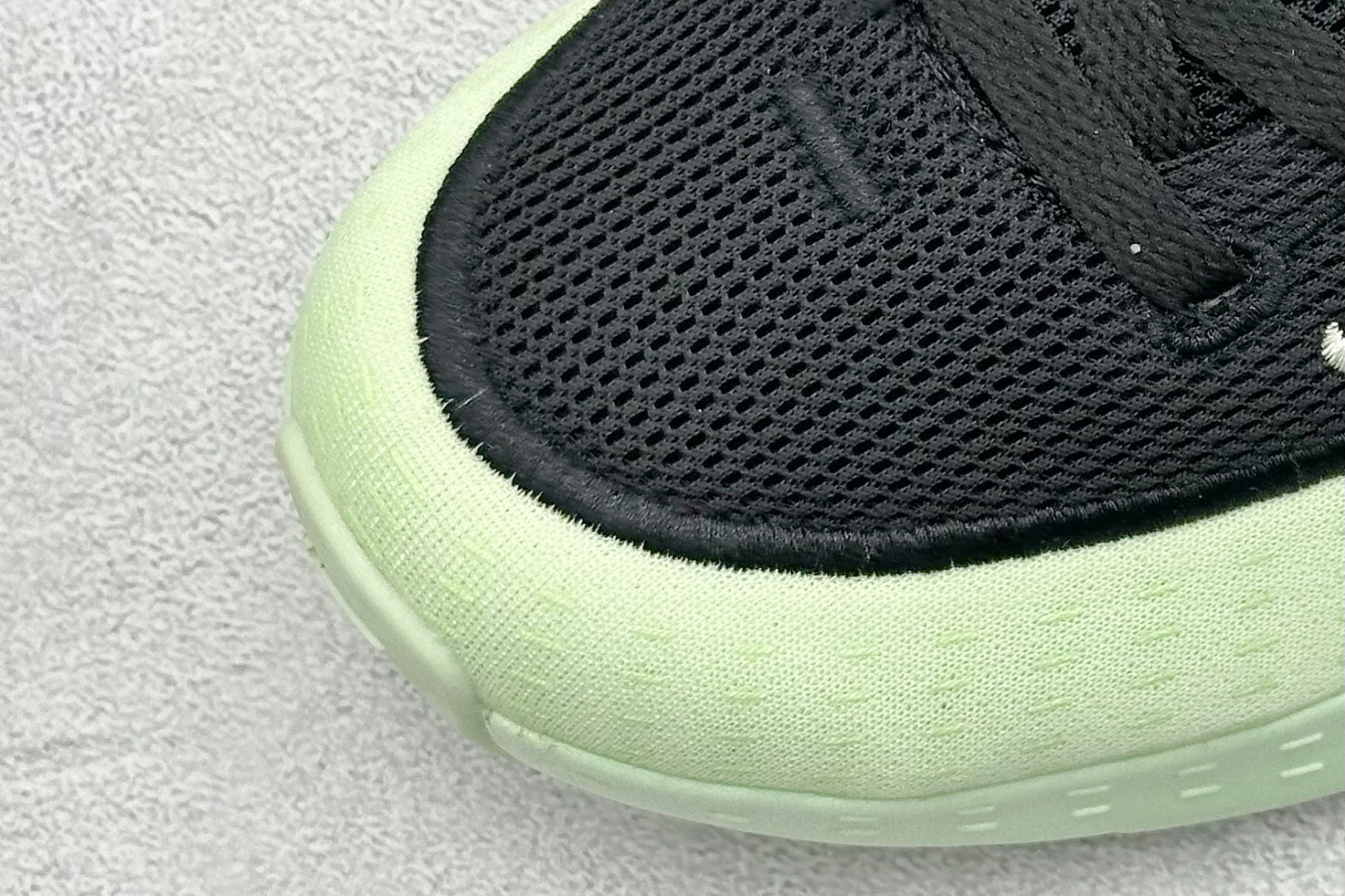 Nike Uplift 潮流舒适 织物防滑耐磨 低帮跑步鞋 IB2765-101