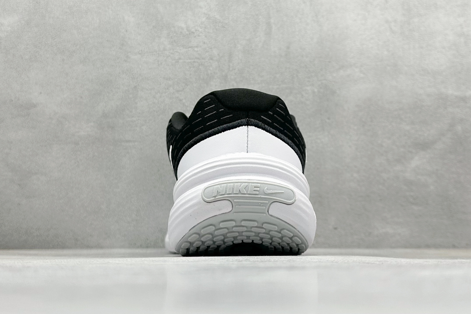Nike Uplift 潮流舒适 织物防滑耐磨 低帮跑步鞋 616772-600