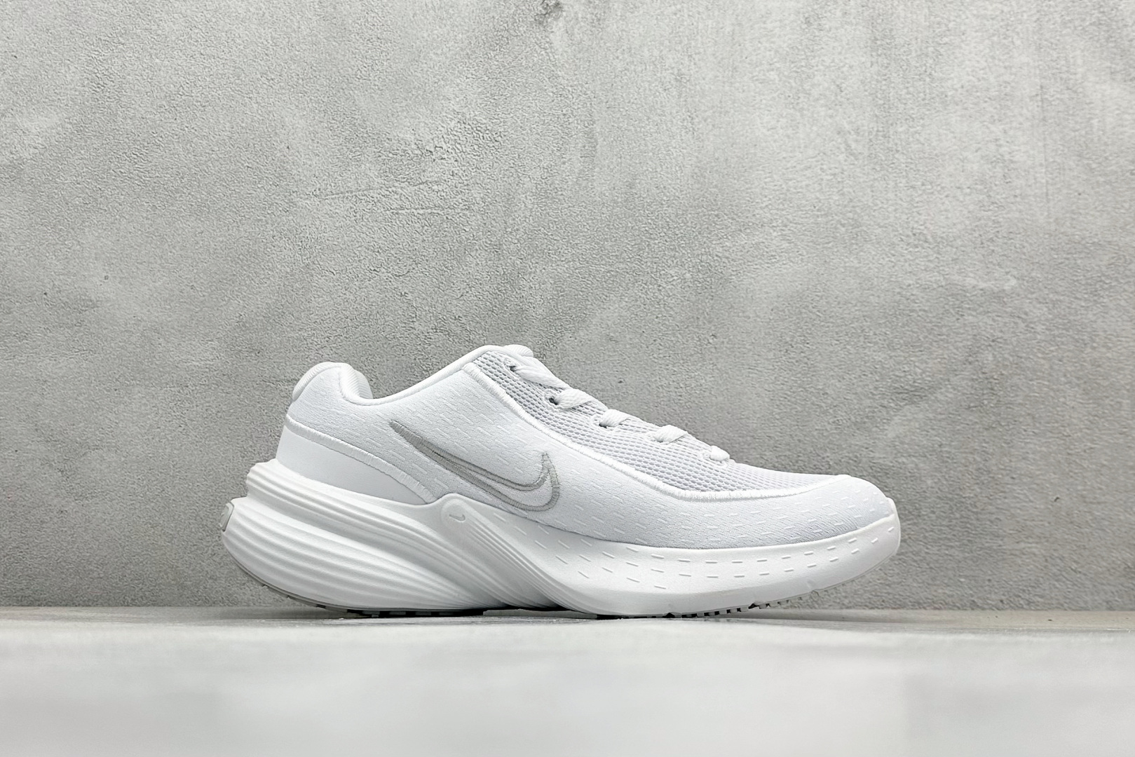 Nike Uplift 潮流舒适 织物防滑耐磨 低帮跑步鞋 IB2765-002