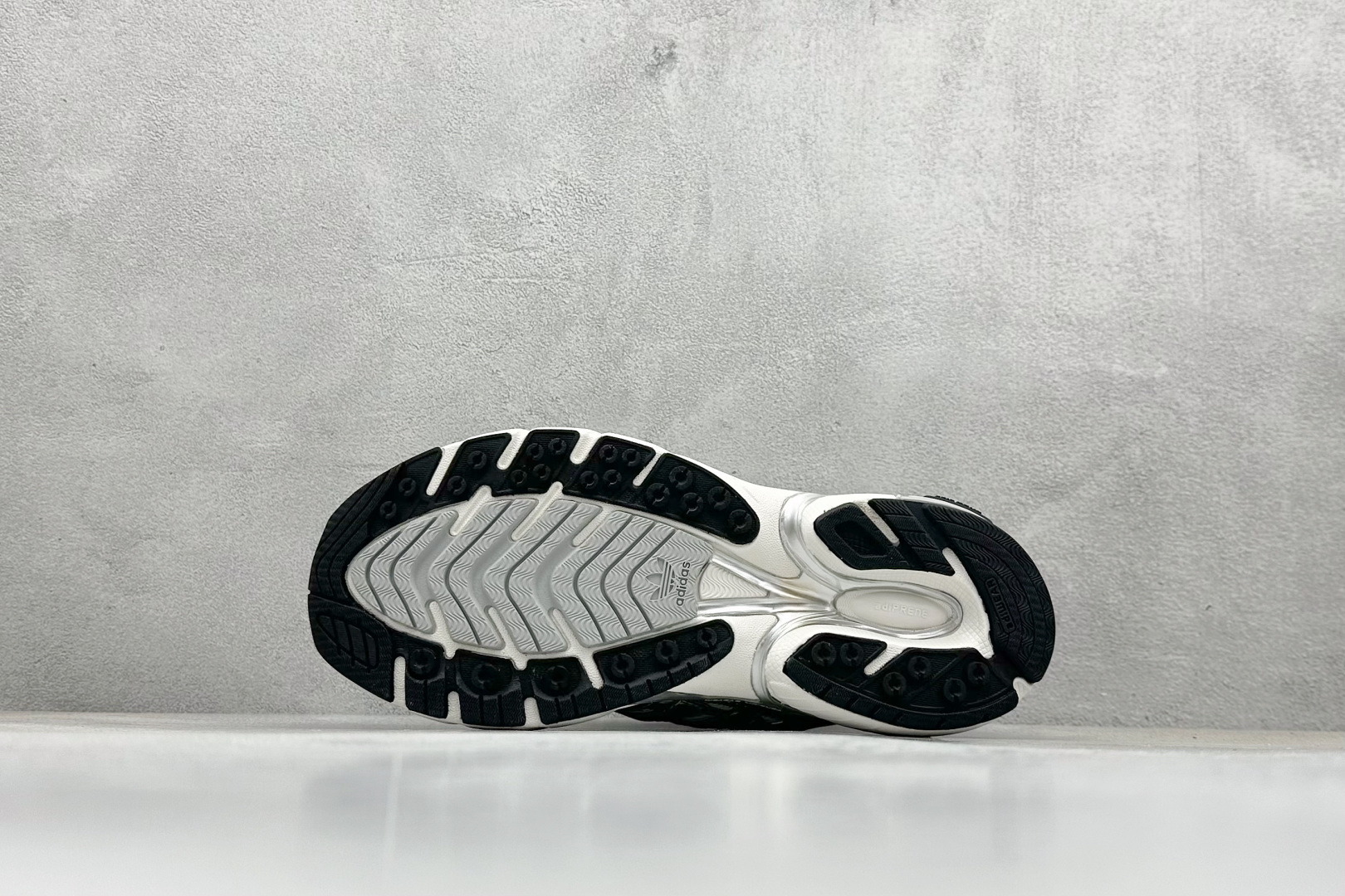 Unheardof x adidoriginals Adistar Cushi3 银白 IH5928