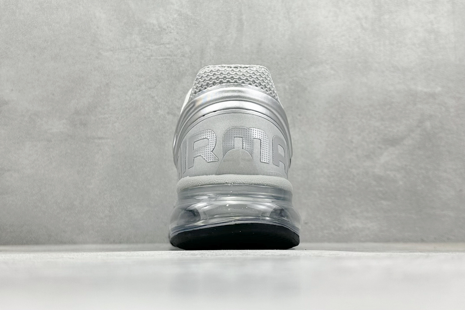 180 Nike Air Max 2013 舒适时尚耐磨透气 低帮跑步鞋 Nike Air Max 2013 运动鞋 HQ3025-001