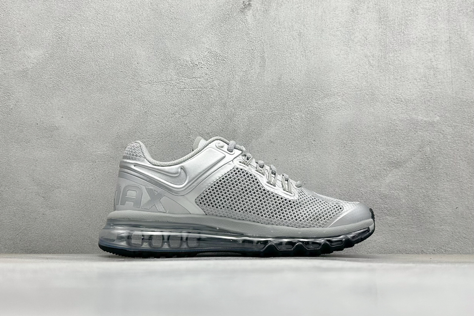 180 Nike Air Max 2013 舒适时尚耐磨透气 低帮跑步鞋 Nike Air Max 2013 运动鞋 HQ3025-001