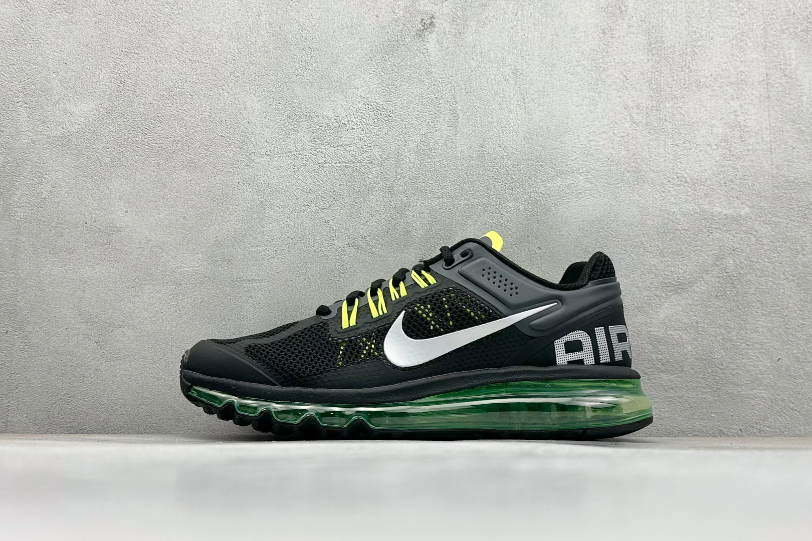 Nike Air Max 2013 舒适时尚耐磨透气 低帮跑步鞋 555426-003