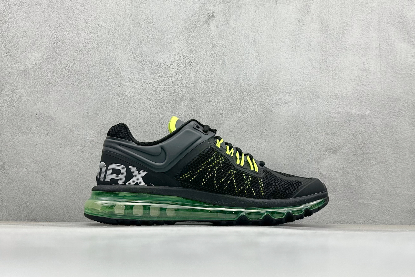 Nike Air Max 2013 舒适时尚耐磨透气 低帮跑步鞋 555426-003