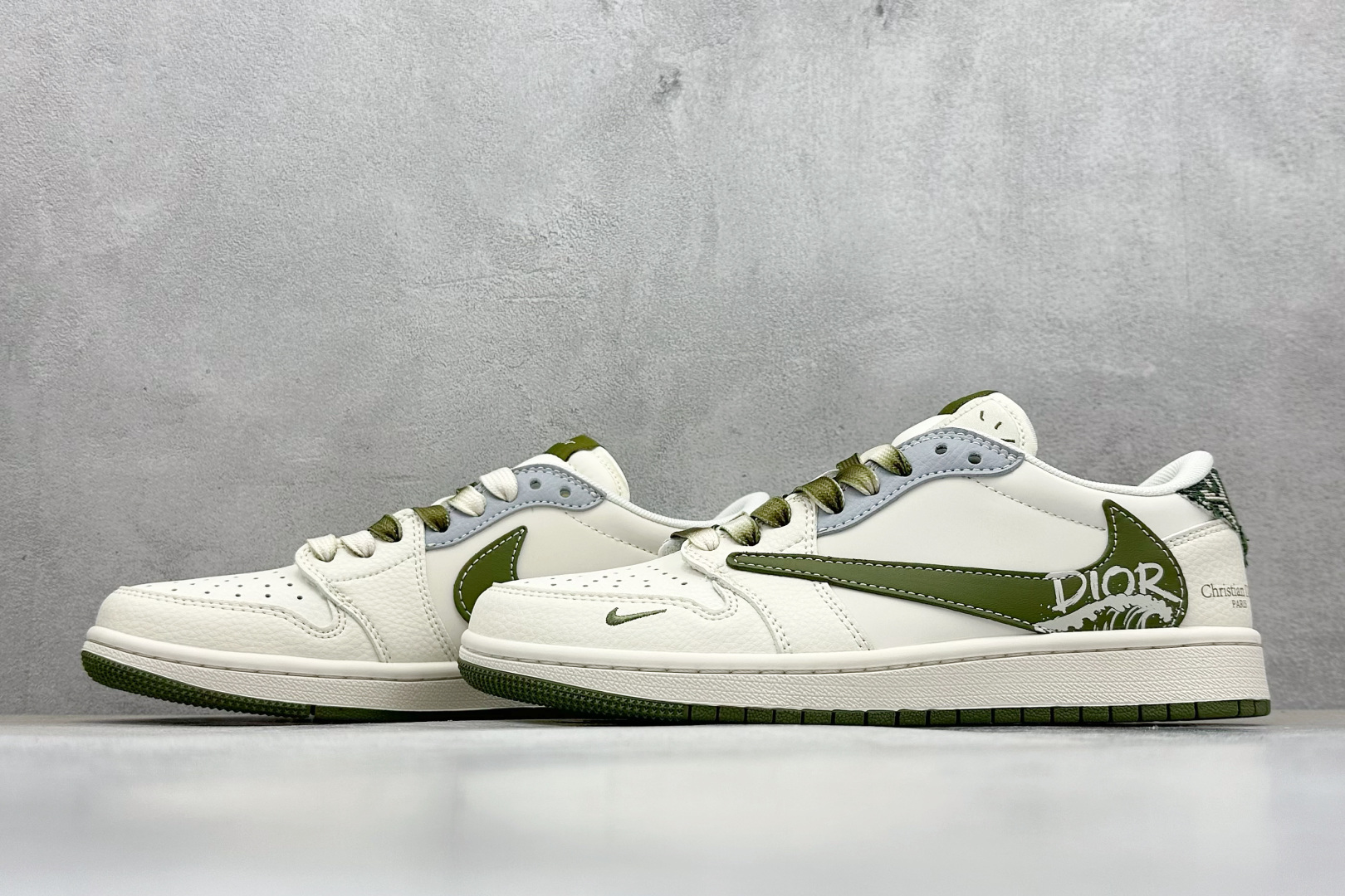 Travis Scott x Fragment Design x Air Jordan 1 Low SP AJ1 乔1 迪奥联名 米灰绿 低帮文化休闲板鞋 QW5088-203