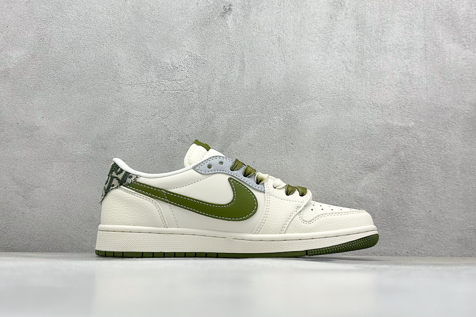 Travis Scott x Fragment Design x Air Jordan 1 Low SP AJ1 乔1 迪奥联名 米灰绿 低帮文化休闲板鞋 QW5088-203
