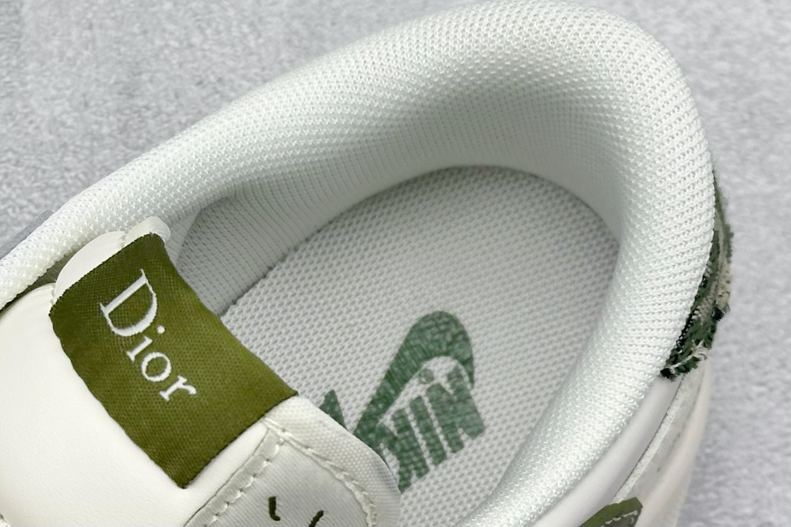 Travis Scott x Fragment Design x Air Jordan 1 Low SP AJ1 乔1 迪奥联名 米灰绿 低帮文化休闲板鞋 QW5088-203