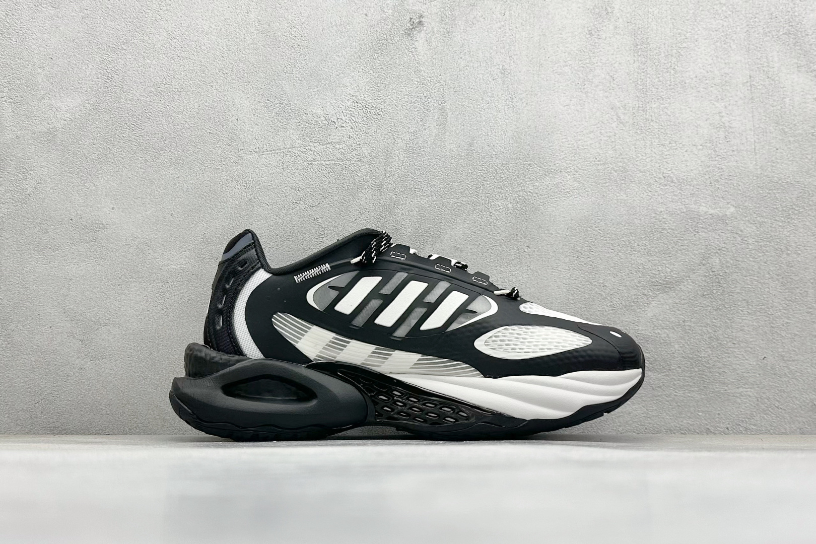 AdidCLIMACOOL XLG 4.0 复古休闲老爹鞋 JQ4946