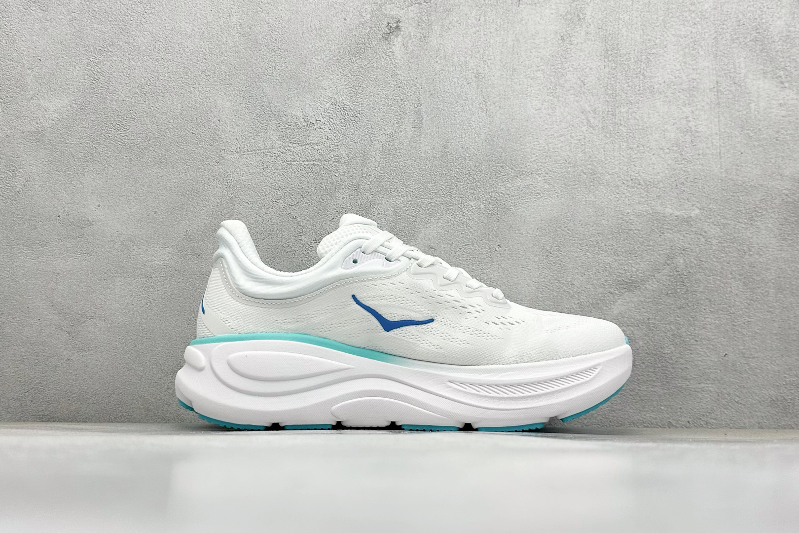 W版 HOKA ONE ONE Bondi 9 机能缓震跑鞋 1162011/WKB