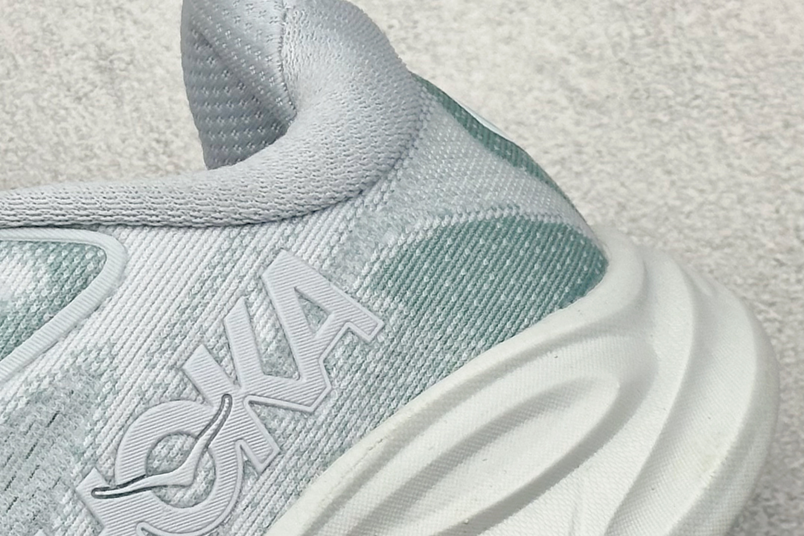 W版 Hoka W CLIFT10 超轻厚底轻量跑步鞋 1162031/DTDR