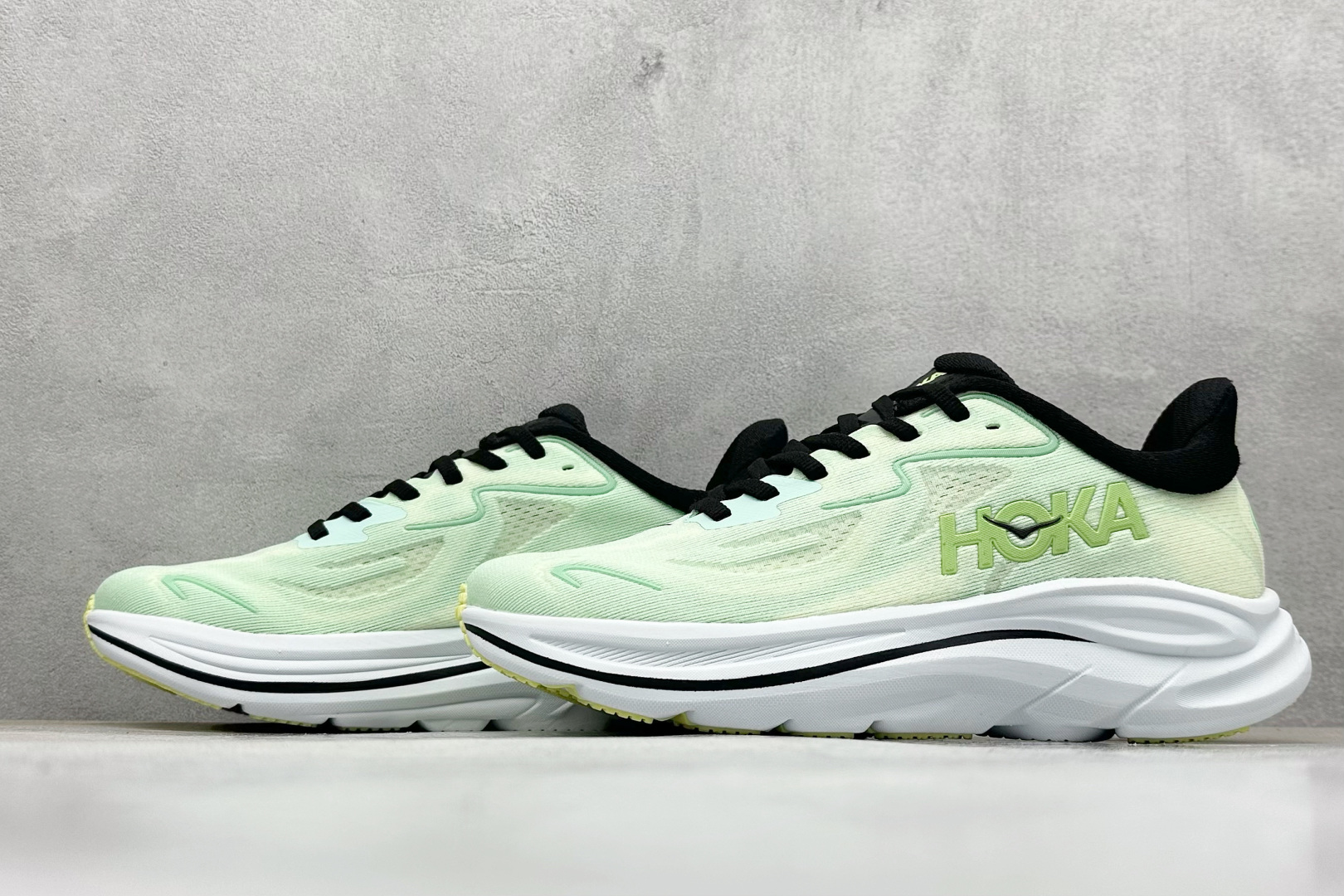 W版 Hoka W CLIFT10 超轻厚底轻量跑步鞋 1162030/MTFL