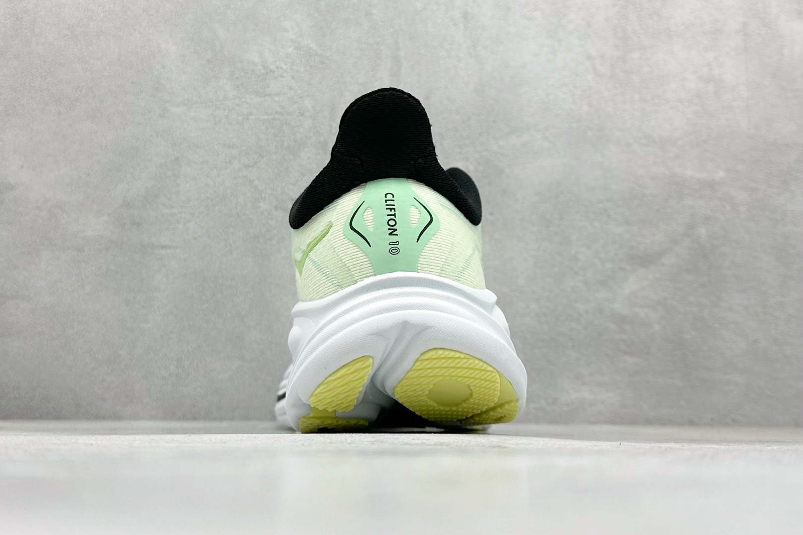 W版 Hoka W CLIFT10 超轻厚底轻量跑步鞋 1162030/MTFL