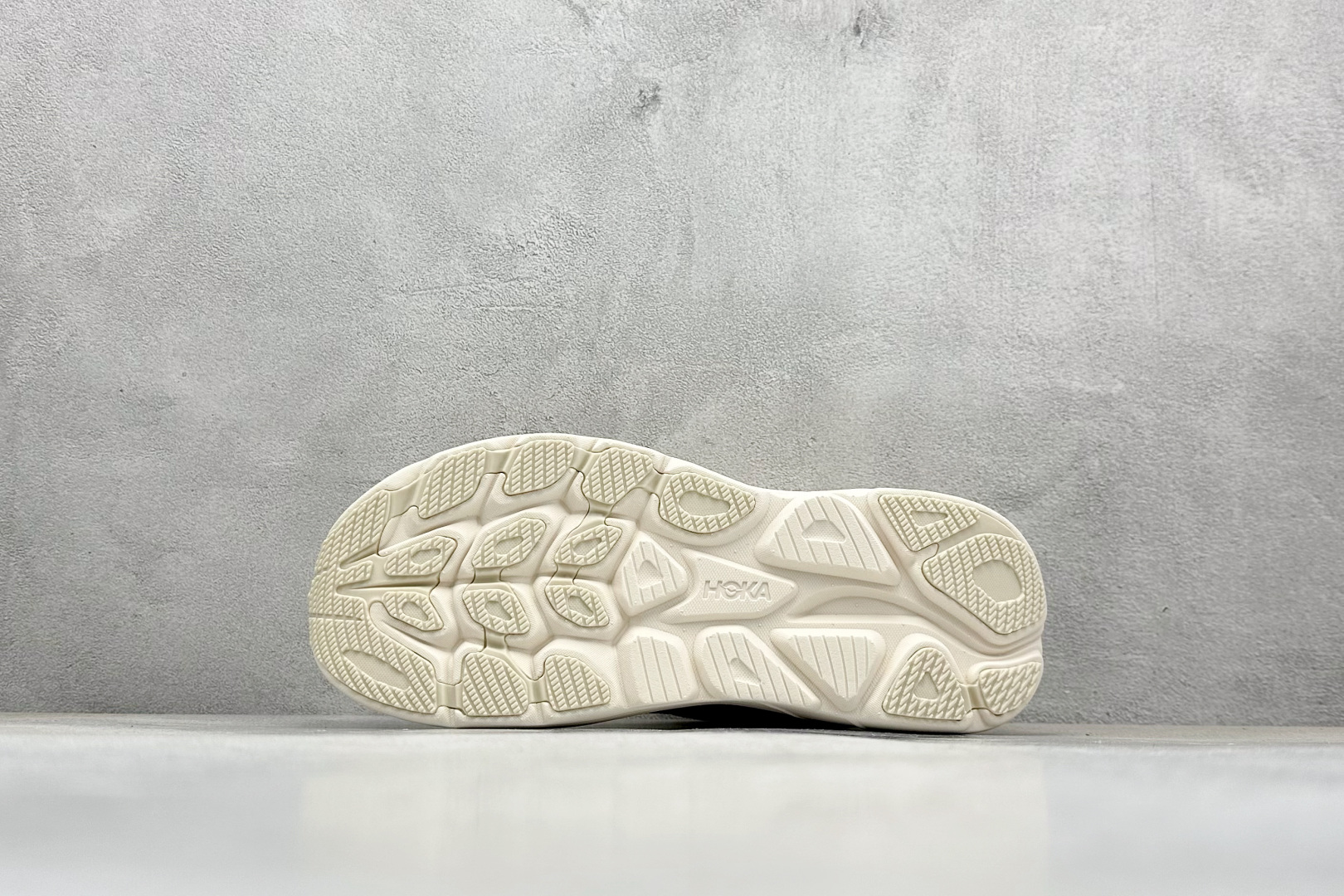 W版 Hoka W CLIFT10 超轻厚底轻量跑步鞋 1162031/VCH