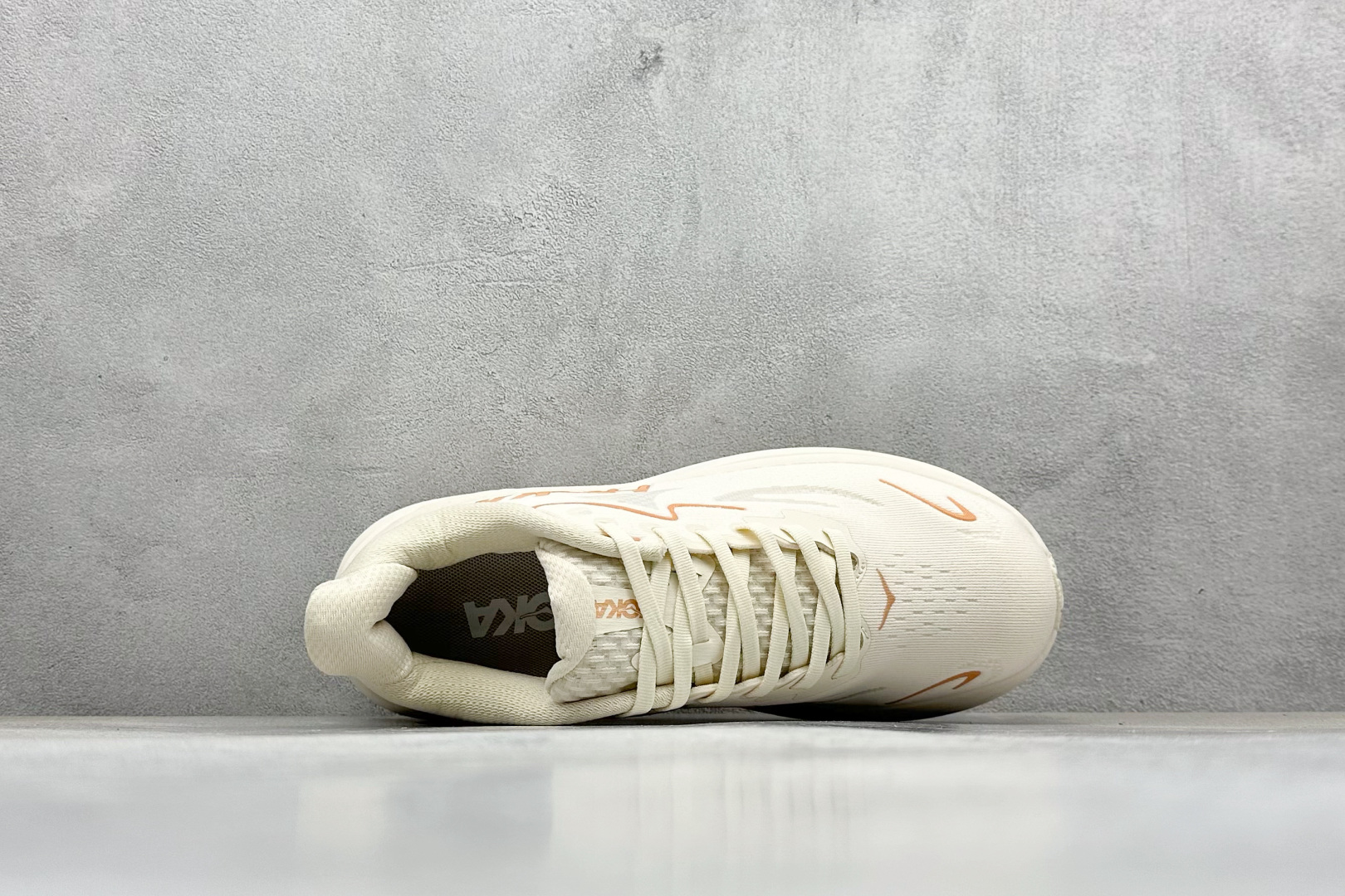 W版 Hoka W CLIFT10 超轻厚底轻量跑步鞋 1162031/VCH