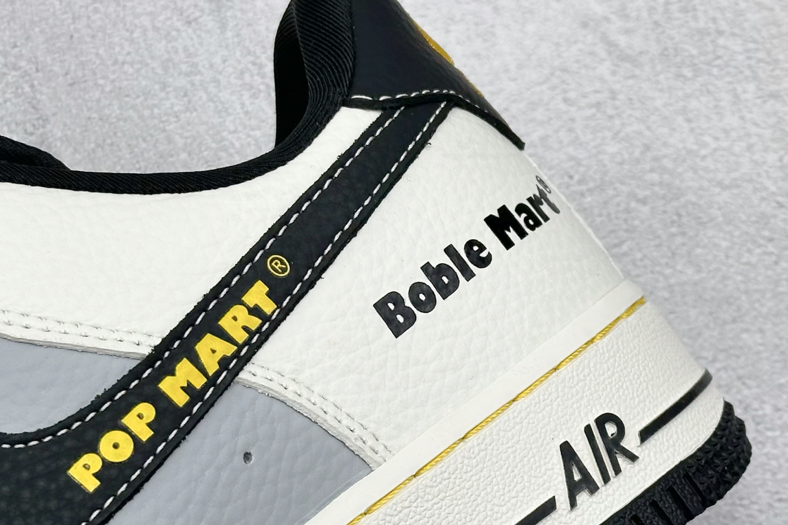 SC版Nike Air Force 1'07 Low 泡泡玛特联名 白灰黑金 空军一号低帮休闲板鞋 SC0601-564