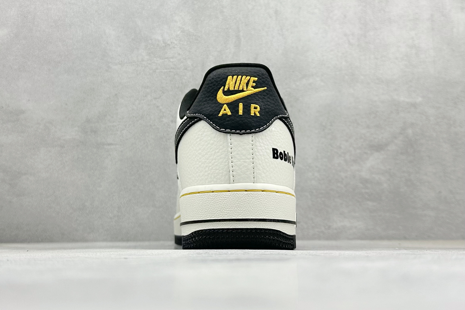 SC版Nike Air Force 1'07 Low 泡泡玛特联名 白灰黑金 空军一号低帮休闲板鞋 SC0601-564