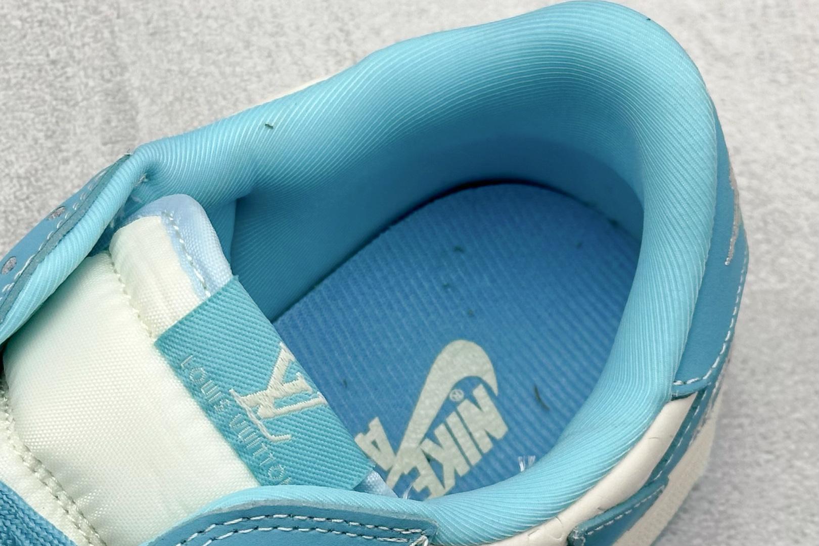 XC版Travis Scott x Fragment Design x Air Jordan 1 Low SP AJ1 乔1 LV联名 浅天蓝 低帮文化休闲板鞋 LD2025-034
