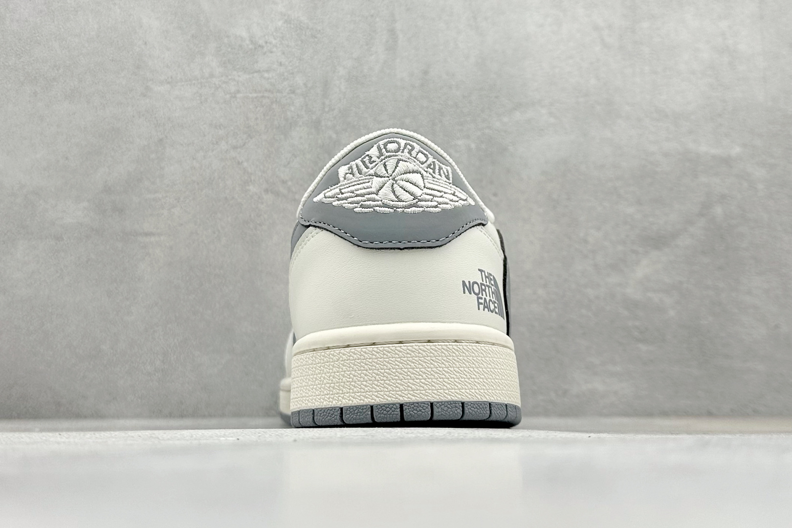 180 Travis Scott x Fragment Design x Air Jordan 1 Low SP AJ1 北面联名-钢铁灰 低帮文化休闲板鞋  XZ5158-002