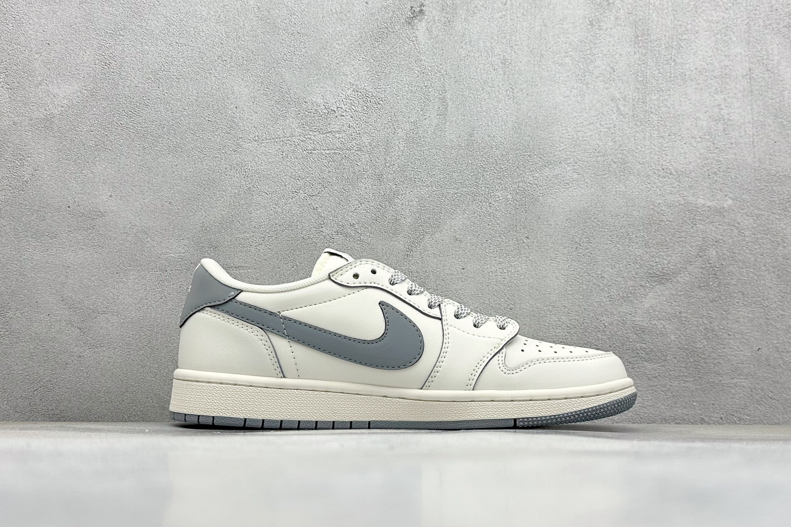 180 Travis Scott x Fragment Design x Air Jordan 1 Low SP AJ1 北面联名-钢铁灰 低帮文化休闲板鞋  XZ5158-002