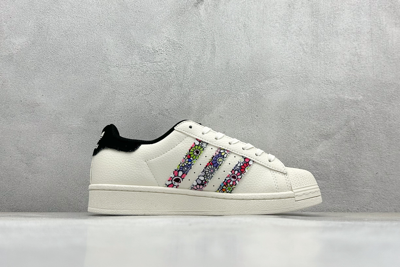AD Originals Superstar 五彩向日葵 AD8020