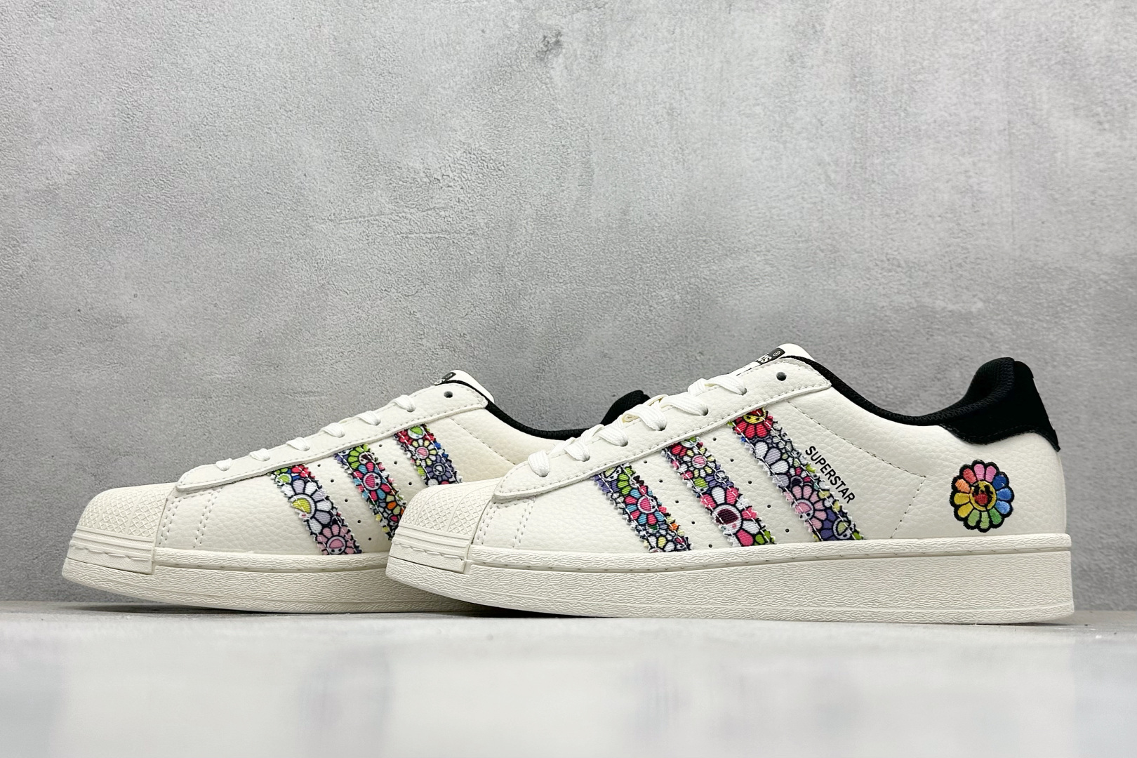 AD Originals Superstar 五彩向日葵 AD8020