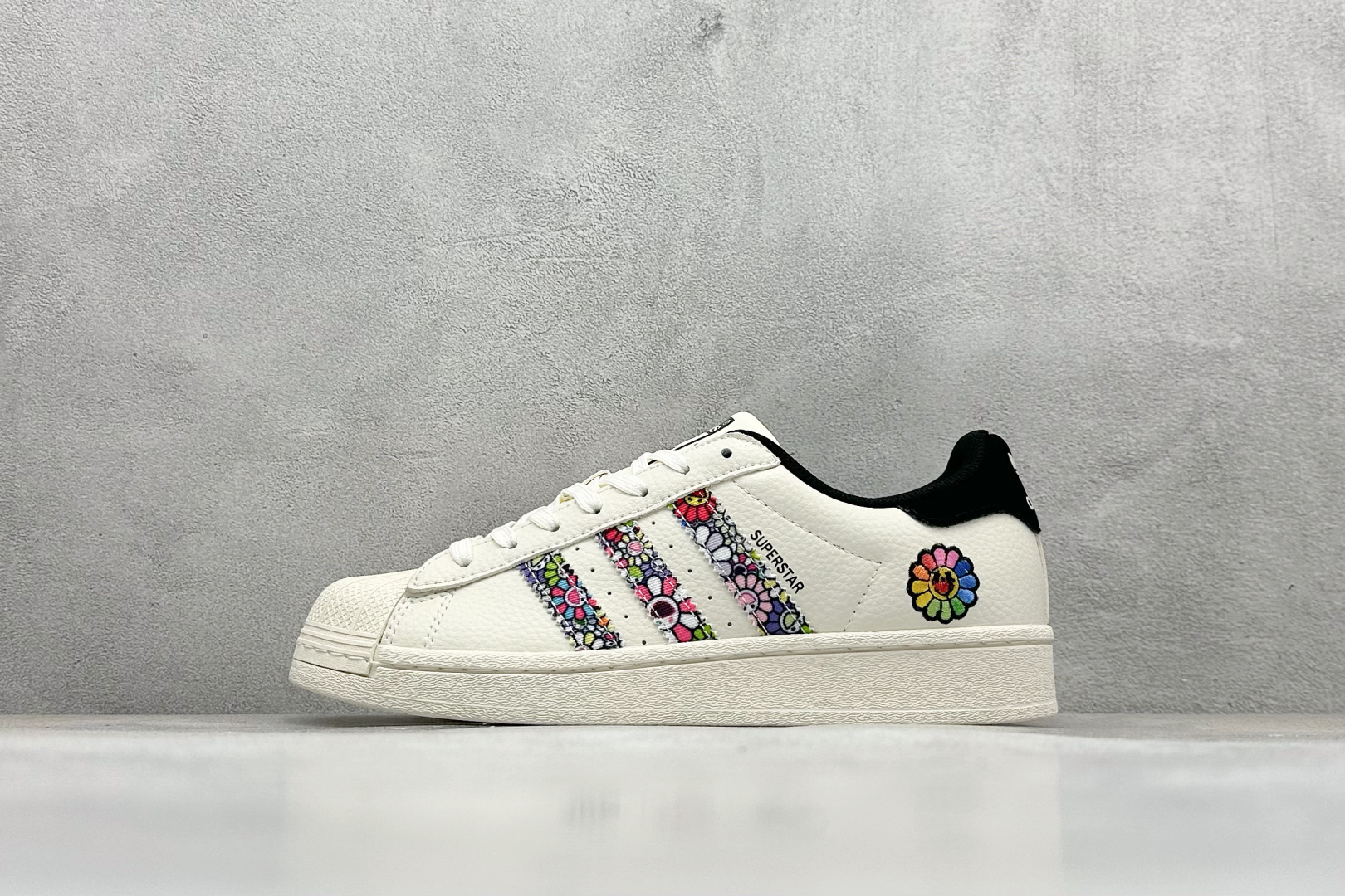 AD Originals Superstar 五彩向日葵 AD8020