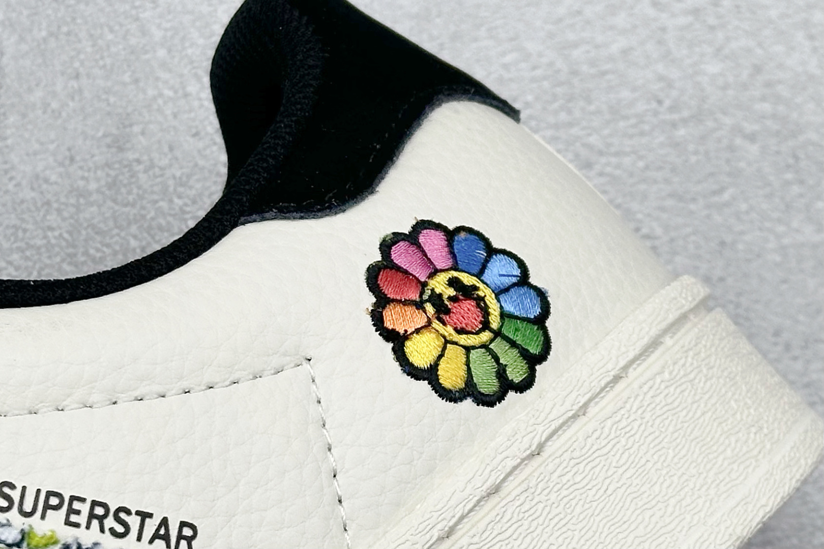 AD Originals Superstar 五彩向日葵 AD8020