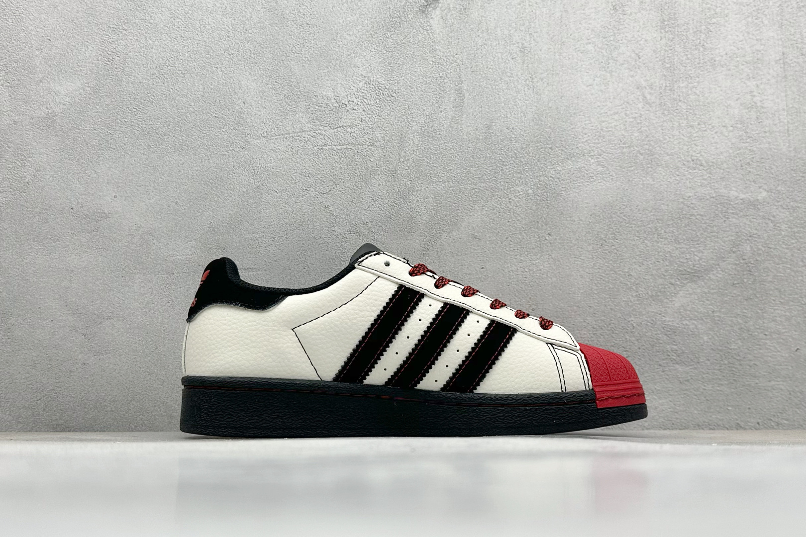 AD Originals Superstar x New Balance 白黑红 AD8021